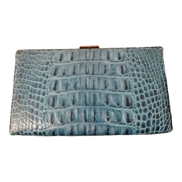 Banana Republic Handbags - Banana Republic Clutch